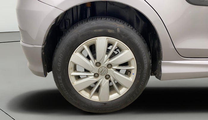 2017 Maruti Swift ZXI, Petrol, Manual, 40,771 km, Right Rear Wheel