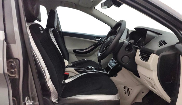 2023 Tata NEXON XZ PLUS DIESEL SUNROOF, Diesel, Manual, 34,838 km, Right Side Front Door Cabin