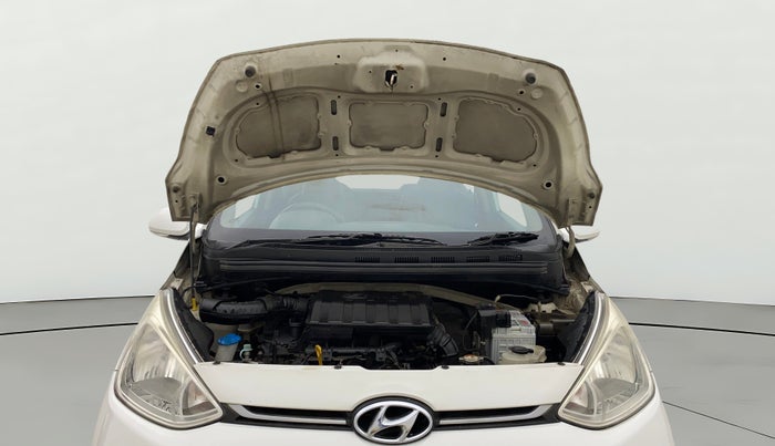 2017 Hyundai Grand i10 SPORTZ (O) 1.2 KAPPA VTVT, Petrol, Manual, 69,512 km, Open Bonet
