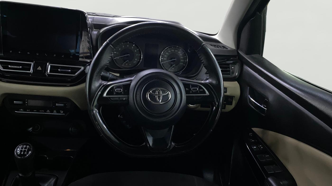 2022 Toyota Glanza V, Petrol, Manual, 21,846 km, Steering Wheel Close Up