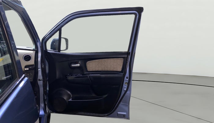 2017 Maruti Wagon R 1.0 VXI, Petrol, Manual, 30,144 km, RHS Front Door