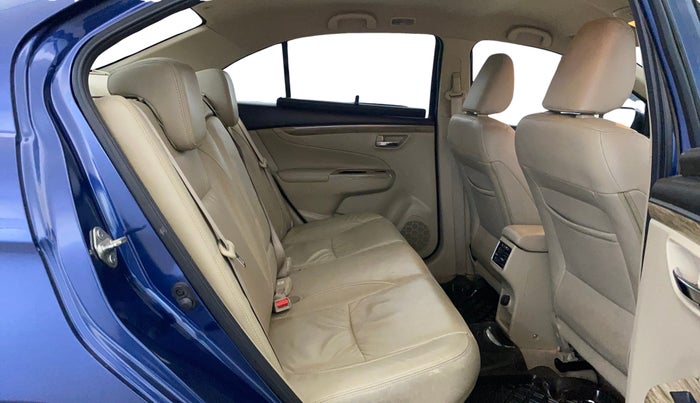 2020 Maruti Ciaz ALPHA 1.5 SHVS PETROL, Petrol, Manual, 64,443 km, Right Side Rear Door Cabin