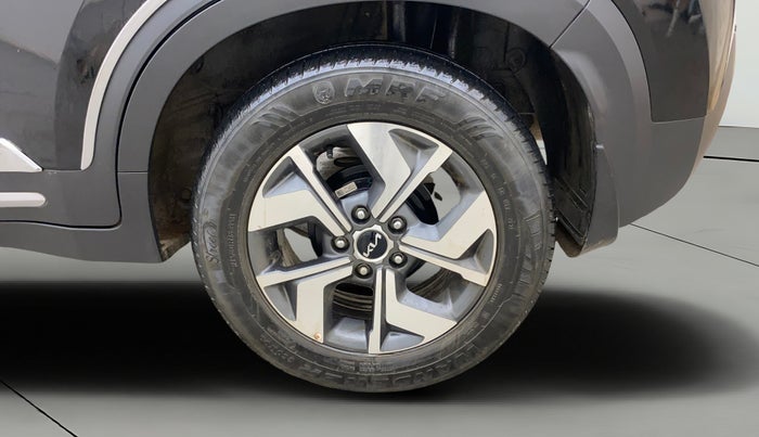 2023 KIA SONET HTX 1.0 DCT, Petrol, Automatic, 26,170 km, Left Rear Wheel