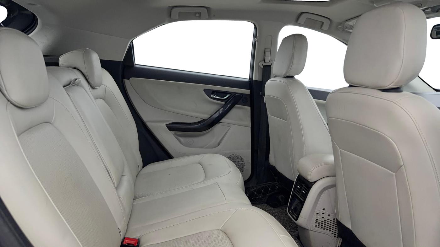 2022 Tata NEXON XZ PLUS (PREMIUM) PETROL, Petrol, Manual, 48,769 km, Right Side Rear Door Cabin