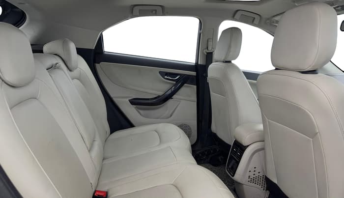2022 Tata NEXON XZ PLUS (PREMIUM) PETROL, Petrol, Manual, 48,769 km, Right Side Rear Door Cabin
