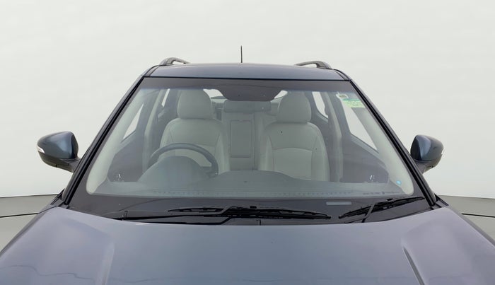 2022 Mahindra XUV300 W8 (O) 1.2 PETROL AMT, Petrol, Automatic, 26,264 km, Front Windshield