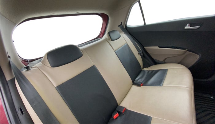 2016 Hyundai Grand i10 SPORTZ 1.2 KAPPA VTVT, Petrol, Manual, 79,694 km, Right Side Rear Door Cabin