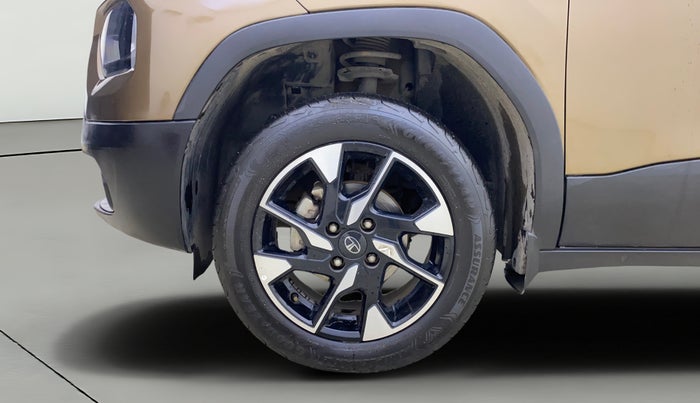 2024 Tata PUNCH ACCOMPLISHED DAZZLE SUNROOF CNG MT, CNG, Manual, 20,877 km, Left Front Wheel