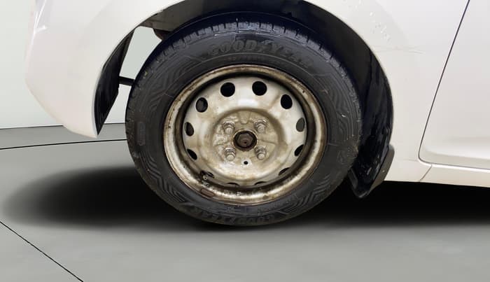 2018 Hyundai Eon ERA +, Petrol, Manual, 59,472 km, Left Front Wheel
