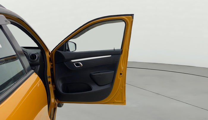 2023 Renault Kwid CLIMBER AMT 1.0, Petrol, Automatic, 15,960 km, RHS Front Door