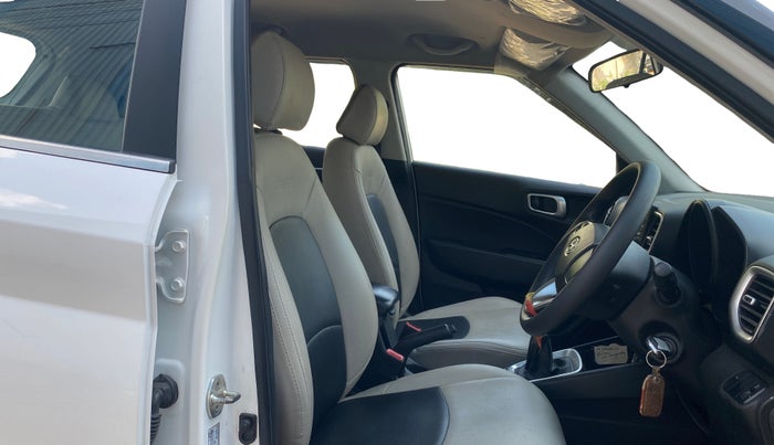 2021 Hyundai VENUE S 1.2, Petrol, Manual, 34,827 km, Right Side Front Door Cabin