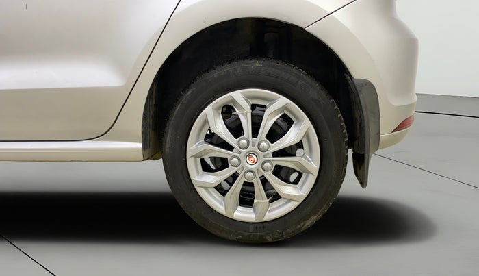 2015 Volkswagen Polo COMFORTLINE 1.2L, Petrol, Manual, 65,085 km, Left Rear Wheel