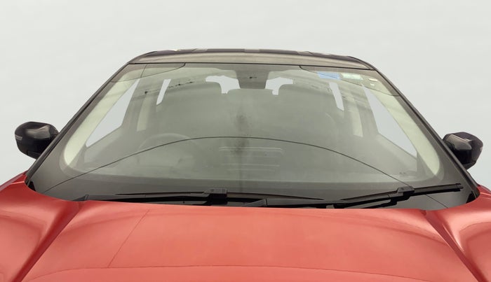 2020 Tata Harrier XZA 2.0L, Diesel, Automatic, 96,405 km, Front Windshield