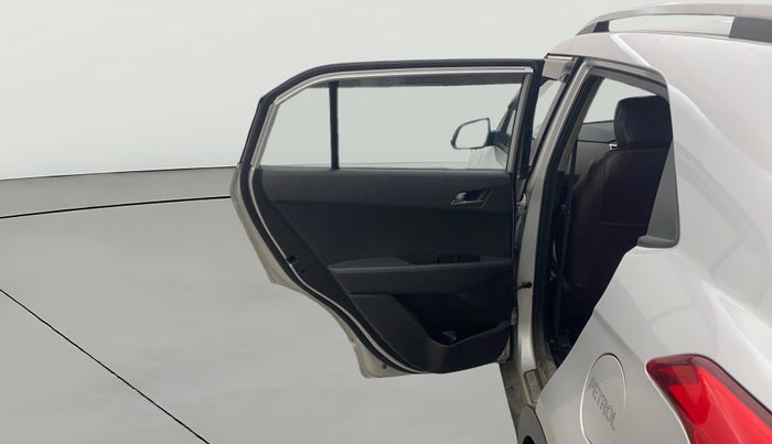 2016 Hyundai Creta SX PLUS 1.6 PETROL, CNG, Manual, 1,14,301 km, LHS Rear Door