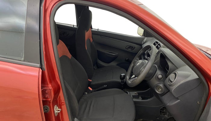 2016 Renault Kwid RXE, Petrol, Manual, 98,068 km, Right Side Front Door Cabin