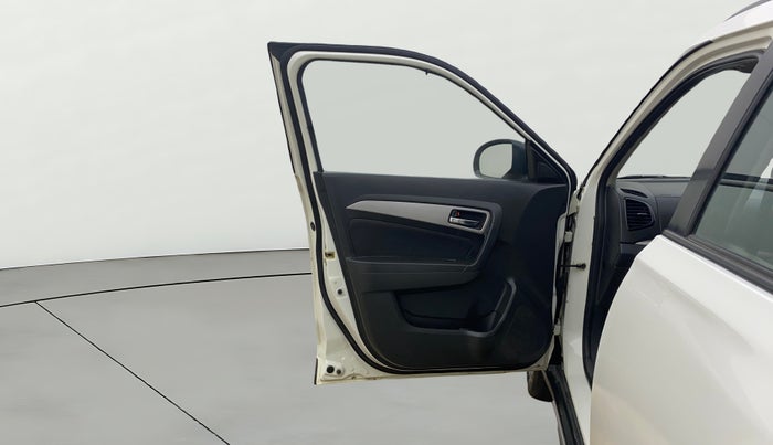 2016 Maruti Vitara Brezza ZDI PLUS, Diesel, Manual, 1,04,764 km, LHS Front Door