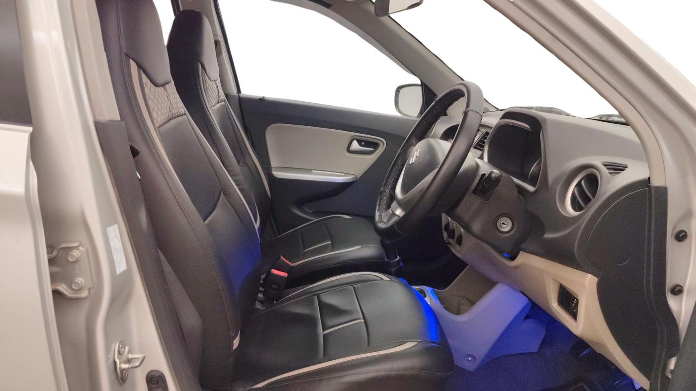 2018 Maruti Alto K10 VXI (O), Petrol, Manual, 23,077 km, Right Side Front Door Cabin