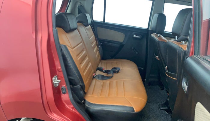 2017 Maruti Wagon R 1.0 LXI CNG (O), CNG, Manual, 44,861 km, Right Side Rear Door Cabin