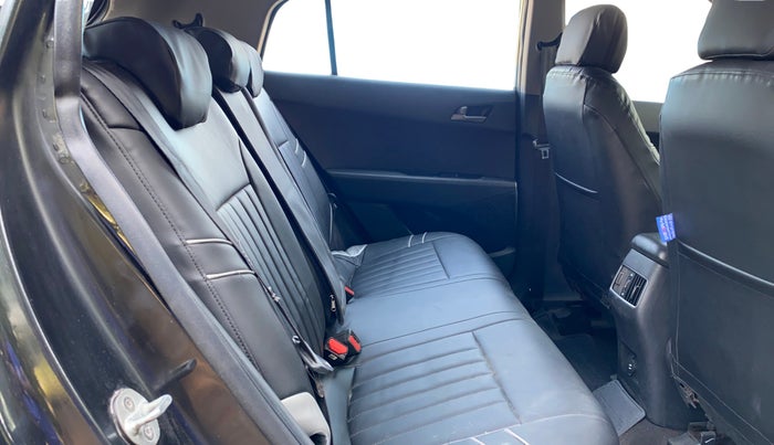 2016 Hyundai Creta SX PLUS AT 1.6 PETROL, Petrol, Automatic, 65,455 km, Right Side Rear Door Cabin