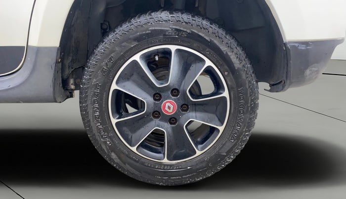 2017 Renault Duster RXS CVT, Petrol, Automatic, 77,297 km, Left Rear Wheel