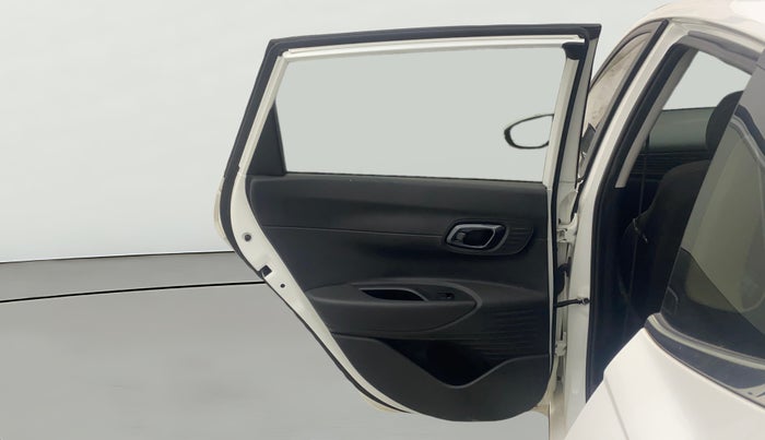 2023 Hyundai NEW I20 Sportz 1.2 IVT, Petrol, Automatic, 36,284 km, LHS Rear Door