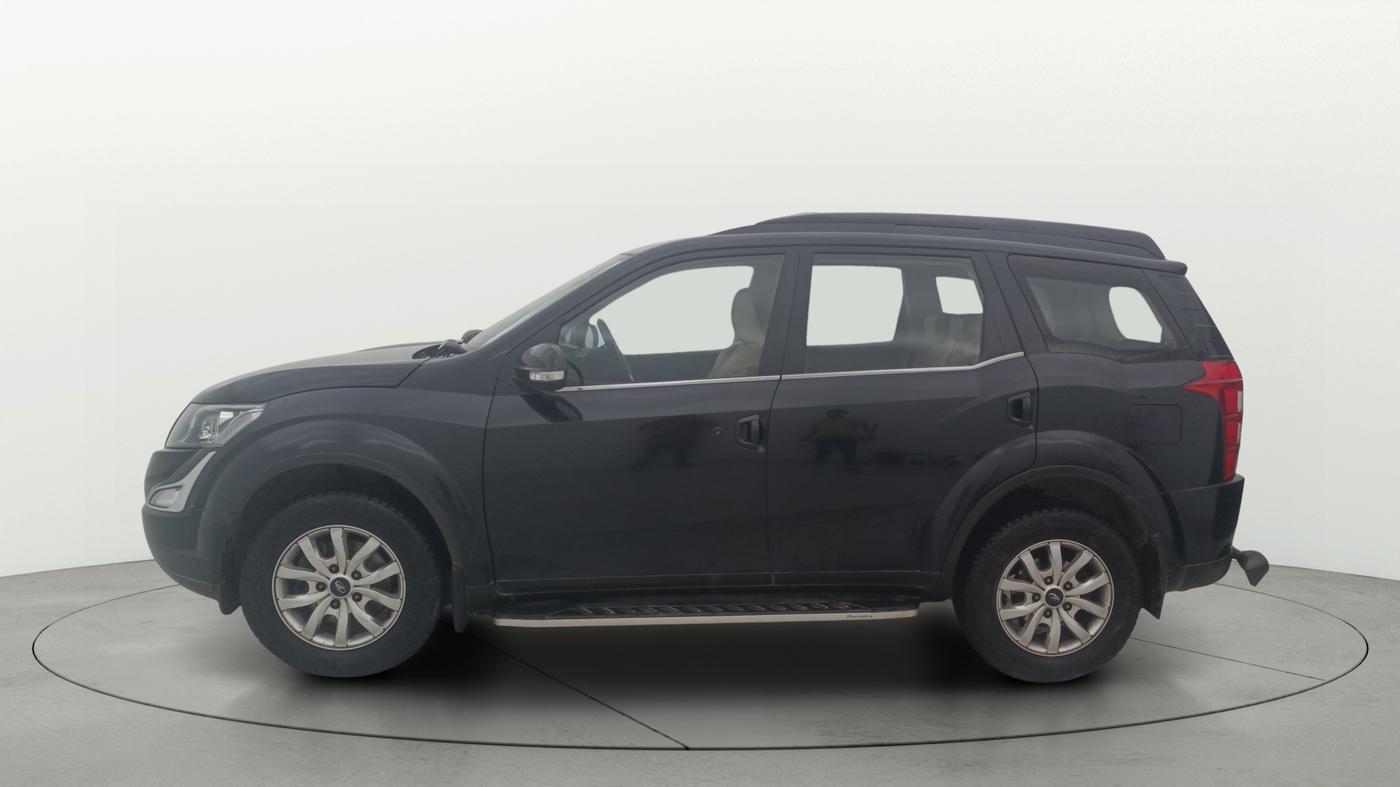 2015 Mahindra XUV500 W10, Diesel, Manual, 69,066 km, Left Side
