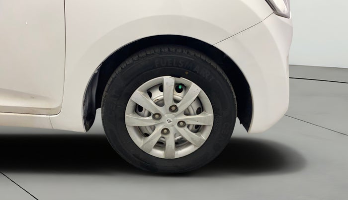 2014 Hyundai Eon D-LITE+, Petrol, Manual, 35,722 km, Right Front Wheel