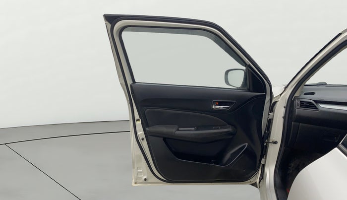 2020 Maruti Swift VXI, Petrol, Manual, 1,14,242 km, LHS Front Door