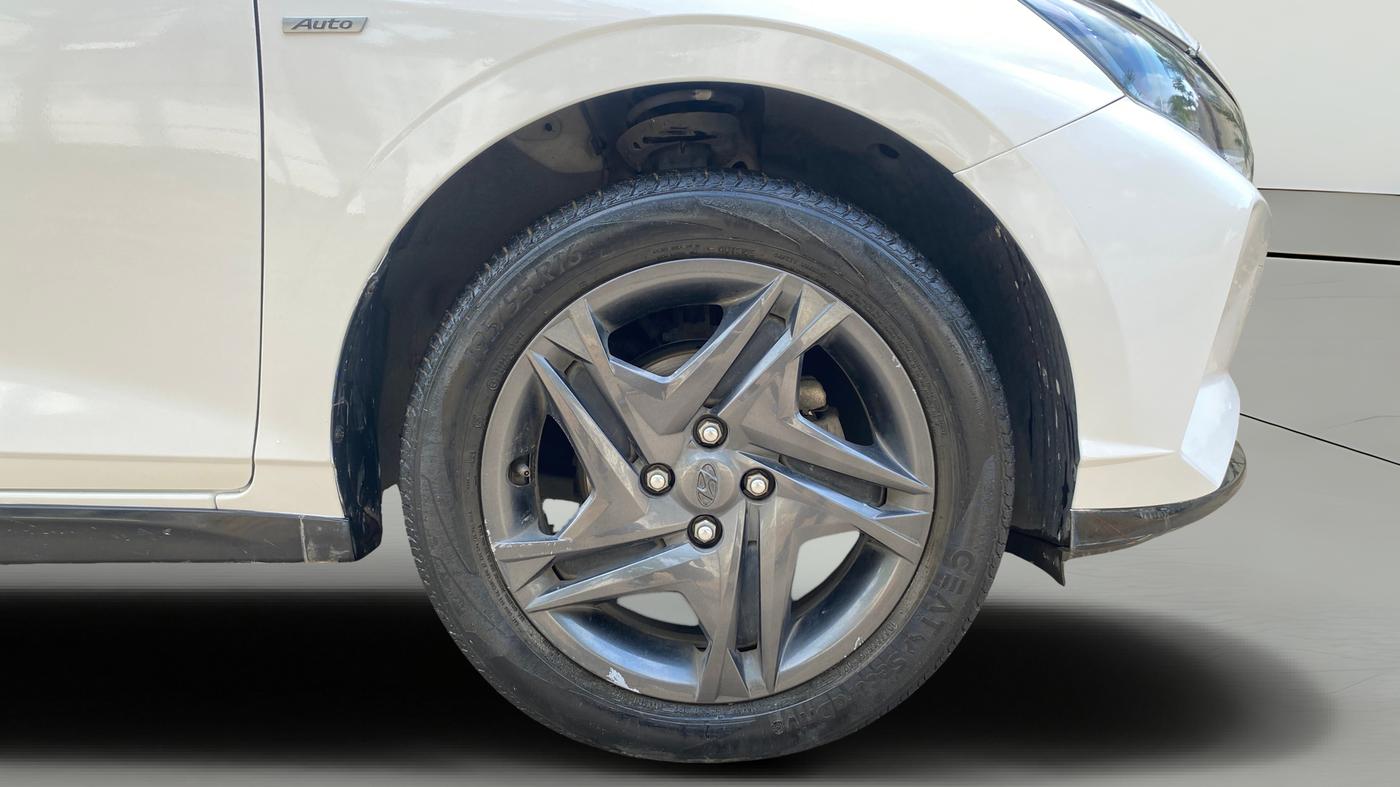 2022 Hyundai NEW I20 Sportz 1.2 IVT, Petrol, Automatic, 50,396 km, Right Front Wheel