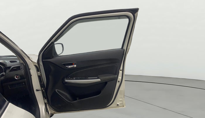 2020 Maruti Swift ZXI PLUS, Petrol, Manual, 83,525 km, RHS Front Door