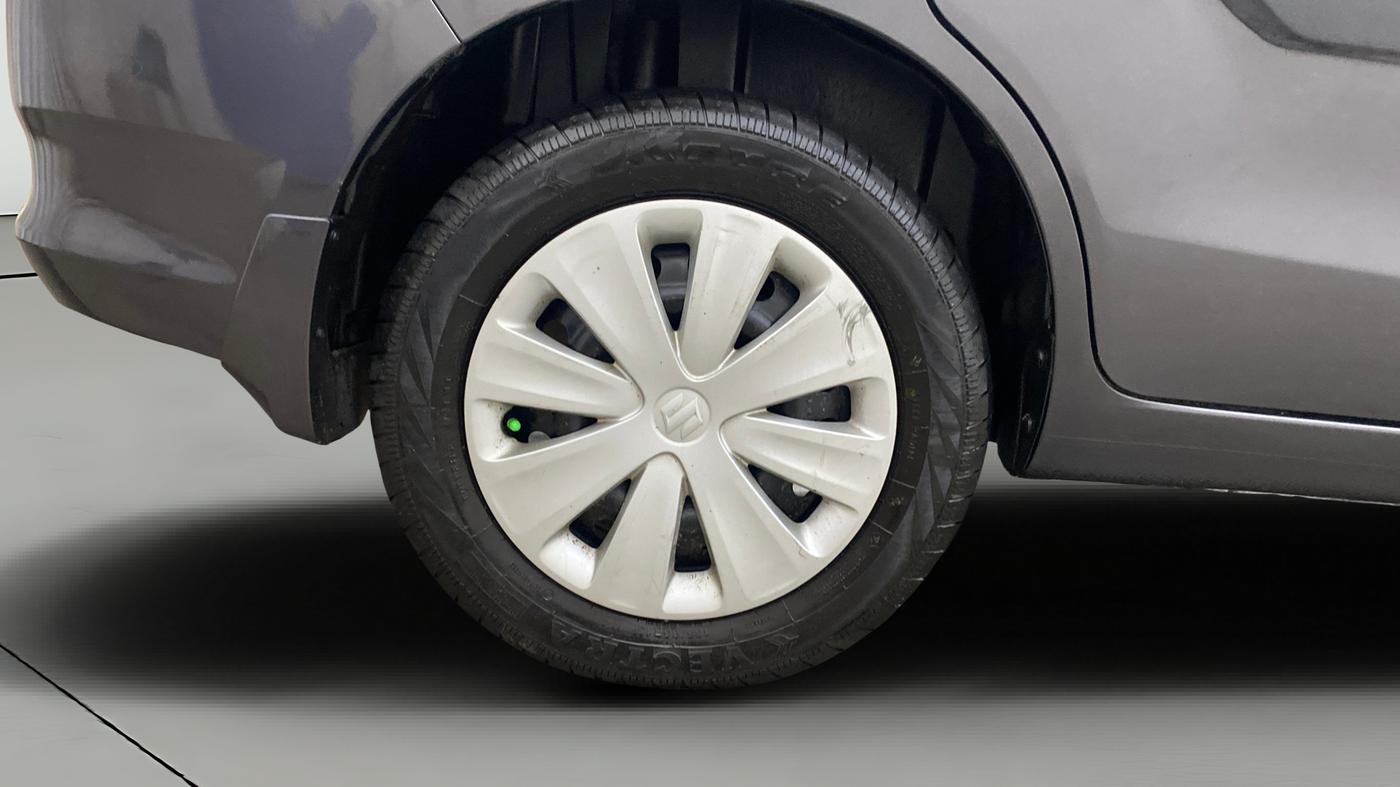 2018 Maruti Ertiga VDI SHVS, Diesel, Manual, 59,405 km, Right Rear Wheel