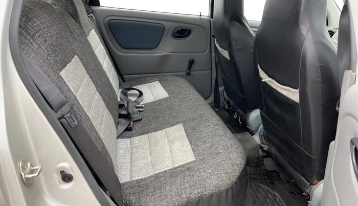 2014 Maruti Alto K10 LXI, Petrol, Manual, 53,665 km, Right Side Rear Door Cabin