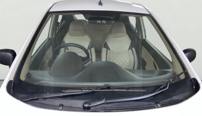 2016 Hyundai Eon ERA +, CNG, Manual, 71,700 km, Front Windshield