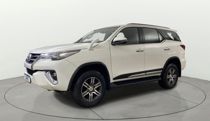 2018 Toyota Fortuner 2.8 4X2 AT, Diesel, Automatic, 52,828 km, Left Front Diagonal