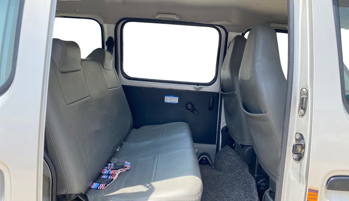 2021 Maruti Eeco 5 STR AC CNG, CNG, Manual, 67,284 km, Right Side Rear Door Cabin