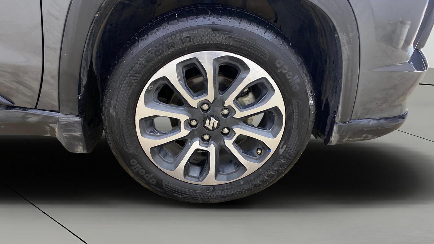 2023 Maruti Grand Vitara ALPHA SMART HYBRID AT, Petrol, Automatic, 63,704 km, Right Front Wheel