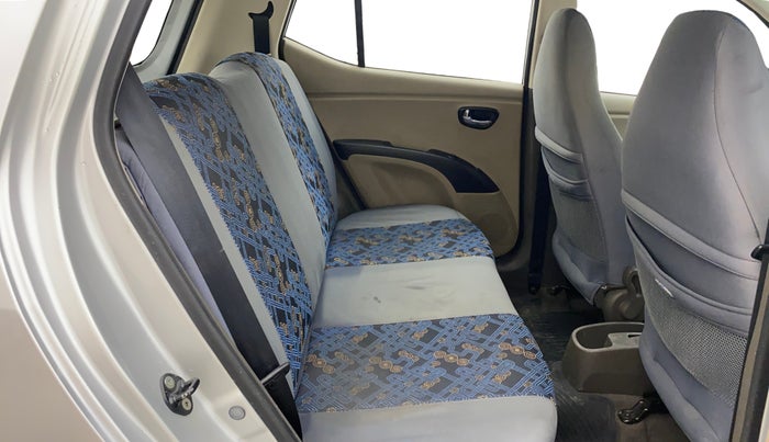 2014 Hyundai i10 SPORTZ 1.1, Petrol, Manual, 1,11,771 km, Right Side Rear Door Cabin