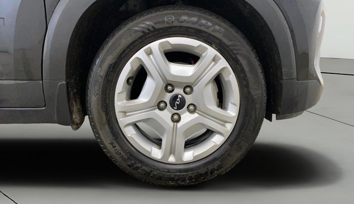 2023 KIA SONET HTK PLUS 1.2, Petrol, Manual, 17,883 km, Right Front Wheel