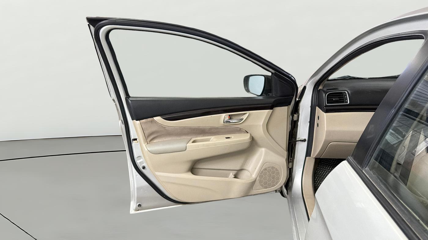 2018 Maruti Ciaz DELTA 1.4 MT PETROL, Petrol, Manual, 90,508 km, LHS Front Door