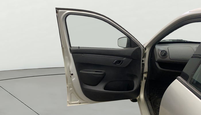 2018 Renault Kwid RXT 0.8, Petrol, Manual, 46,199 km, LHS Front Door