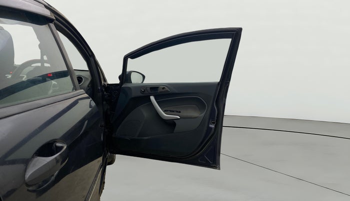 2013 Ford Fiesta STYLE DIESEL, Diesel, Manual, 98,576 km, RHS Front Door