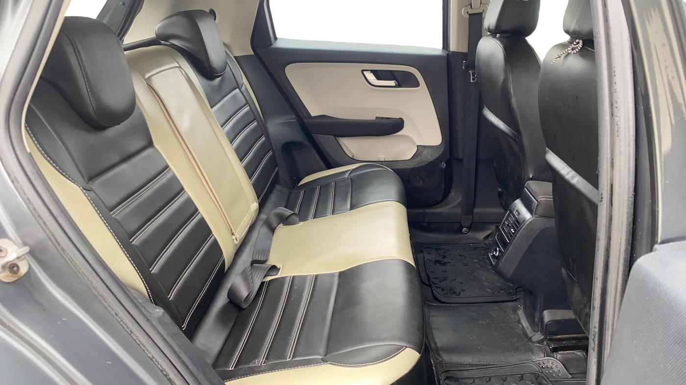2022 Tata ALTROZ XZ PETROL, Petrol, Manual, 29,714 km, Right Side Rear Door Cabin