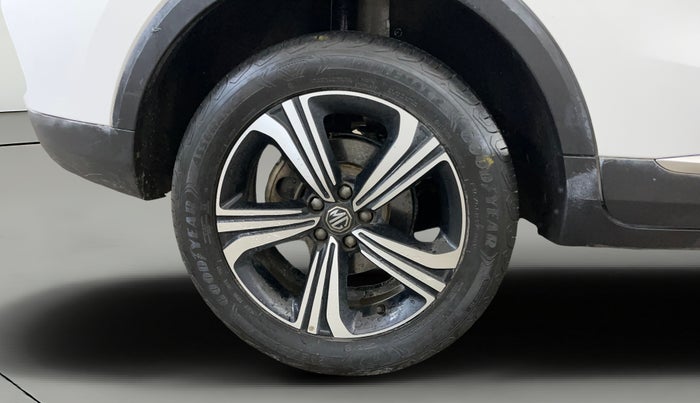 2023 MG ASTOR SHARP 1.5 CVT, Petrol, Automatic, 48,521 km, Right Rear Wheel