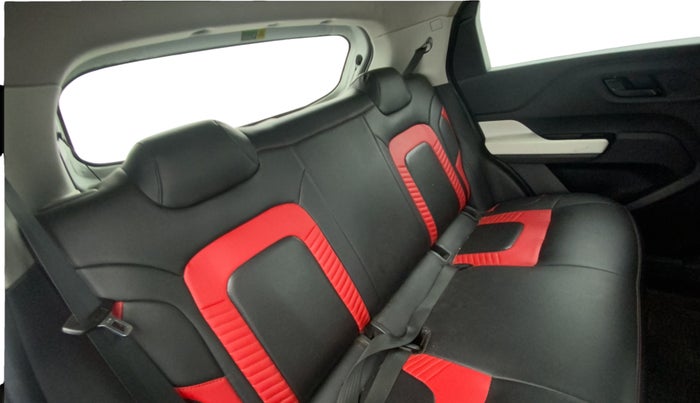 2024 Tata PUNCH ACCOMPLISHED DAZZLE SUNROOF CNG MT, CNG, Manual, 39,304 km, Right Side Rear Door Cabin