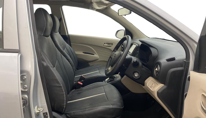 2018 Hyundai NEW SANTRO SPORTZ MT, Petrol, Manual, 19,325 km, Right Side Front Door Cabin