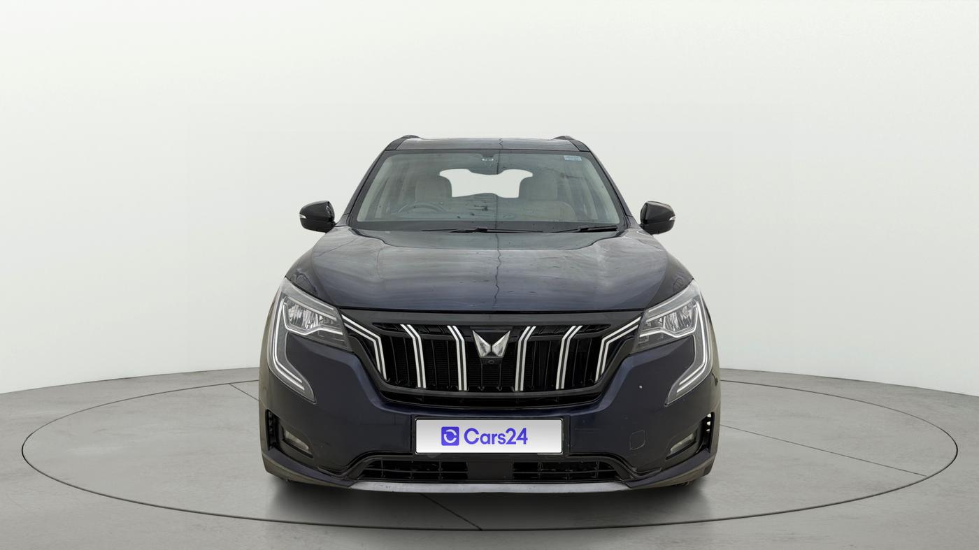 2022 Mahindra XUV700 AX 5 P AT 5 STR, Petrol, Automatic, 72,490 km, Front