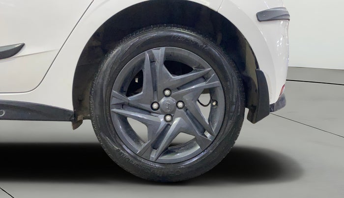 2022 Hyundai NEW I20 SPORTZ 1.2 MT, Petrol, Manual, 42,672 km, Left Rear Wheel