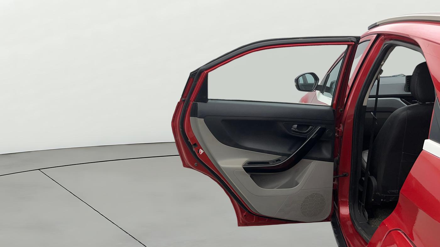 2019 Tata NEXON XM PETROL, CNG, Manual, 59,739 km, LHS Rear Door