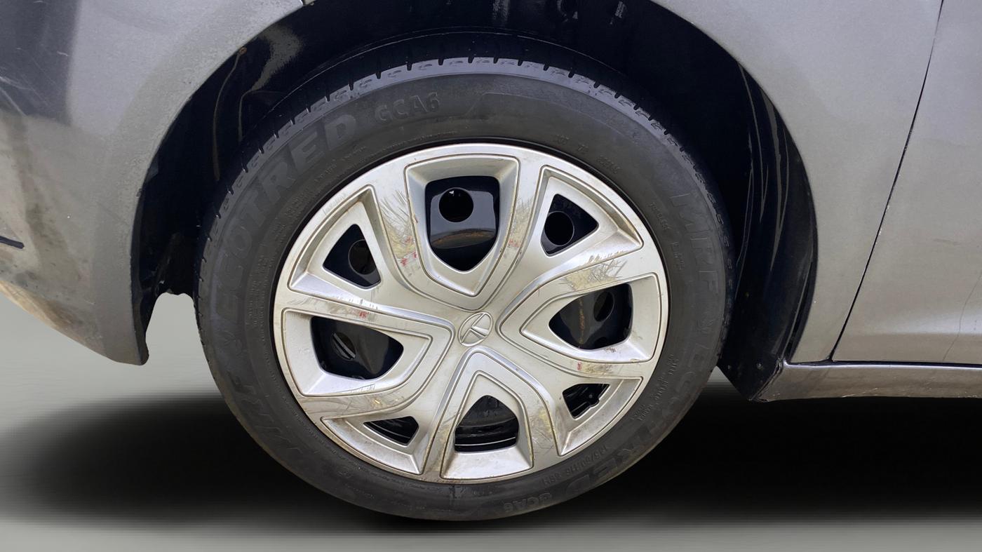 2022 Tata ALTROZ XT PETROL, Petrol, Manual, 43,240 km, Left Front Wheel