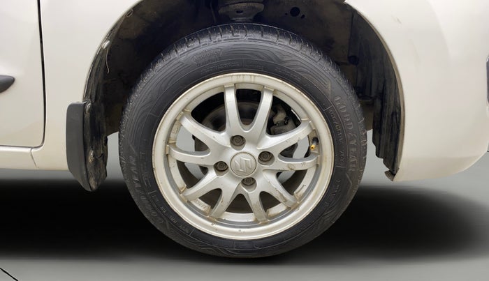 2015 Maruti Wagon R 1.0 VXI, Petrol, Manual, 44,001 km, Right Front Wheel